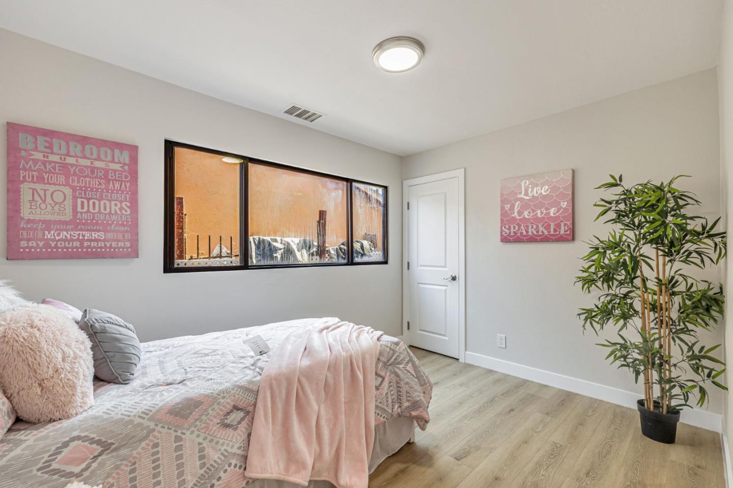 Detail Gallery Image 13 of 20 For 1944 S King Rd, San Jose,  CA 95122 - 4 Beds | 2 Baths