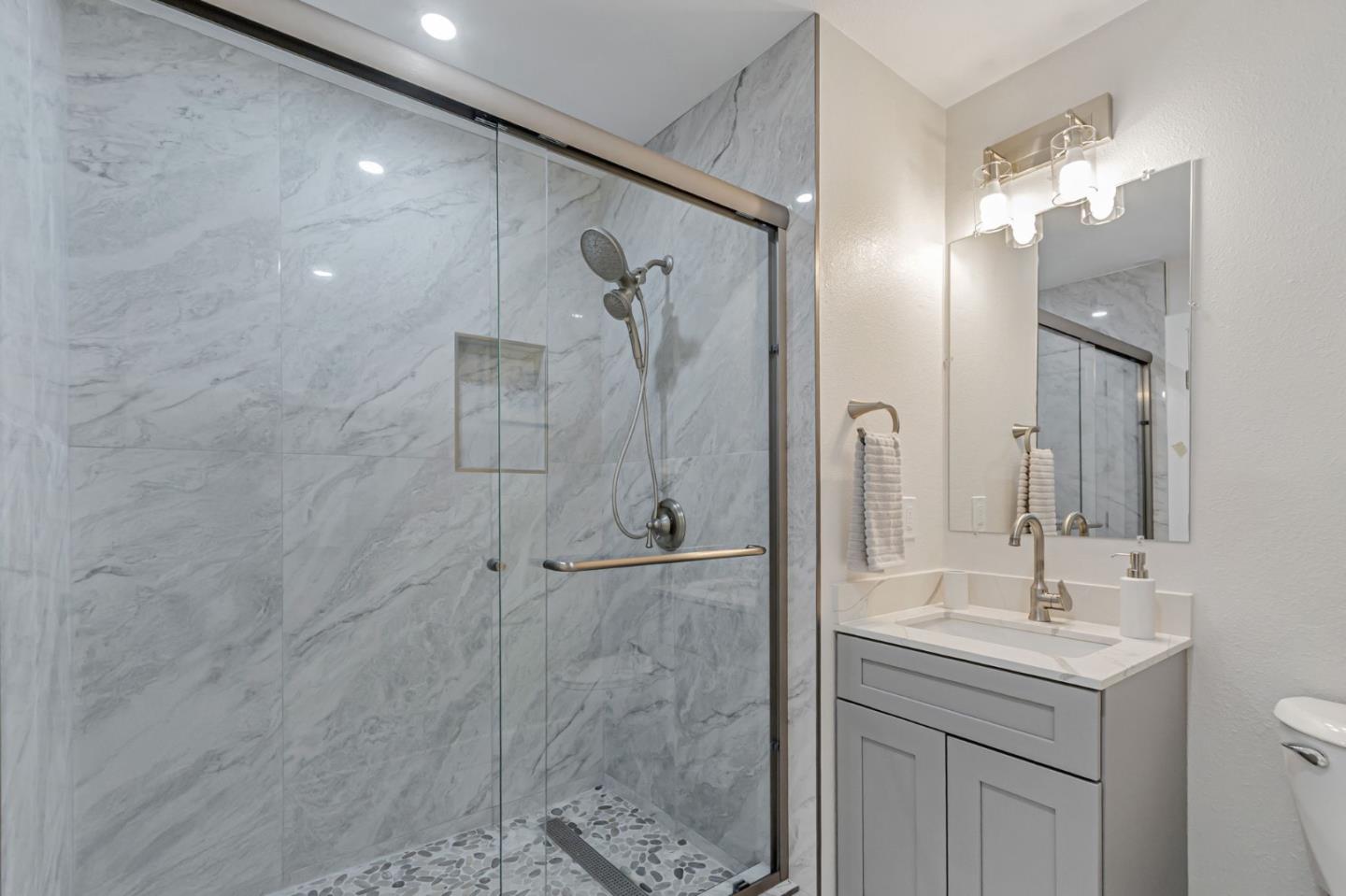 Detail Gallery Image 20 of 20 For 1944 S King Rd, San Jose,  CA 95122 - 4 Beds | 2 Baths