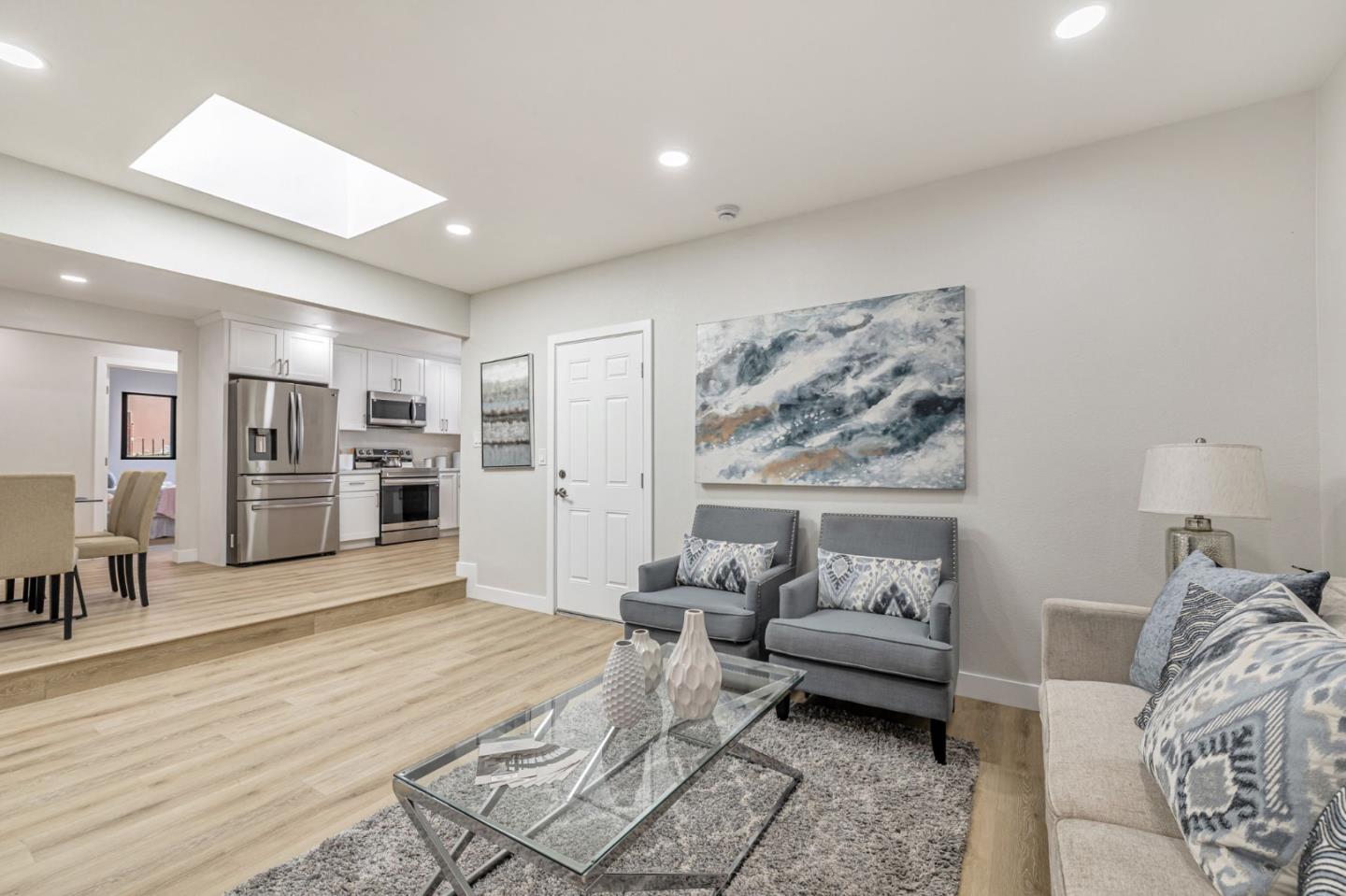 Detail Gallery Image 8 of 20 For 1944 S King Rd, San Jose,  CA 95122 - 4 Beds | 2 Baths