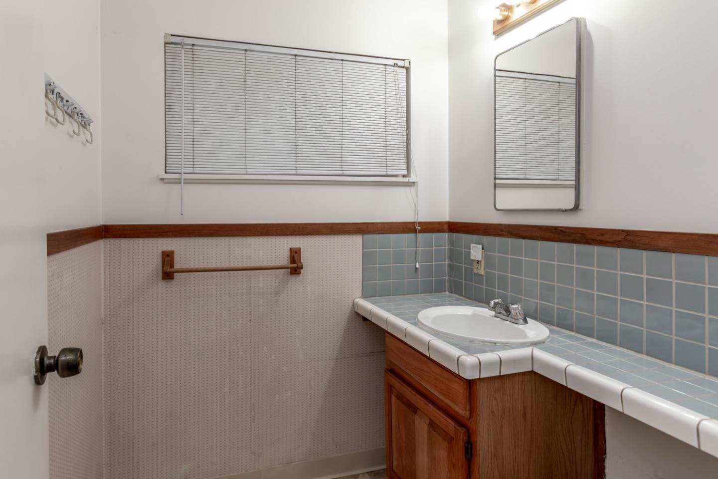 Detail Gallery Image 17 of 26 For 1629 Palo Santo Dr, Campbell,  CA 95008 - 3 Beds | 1/1 Baths