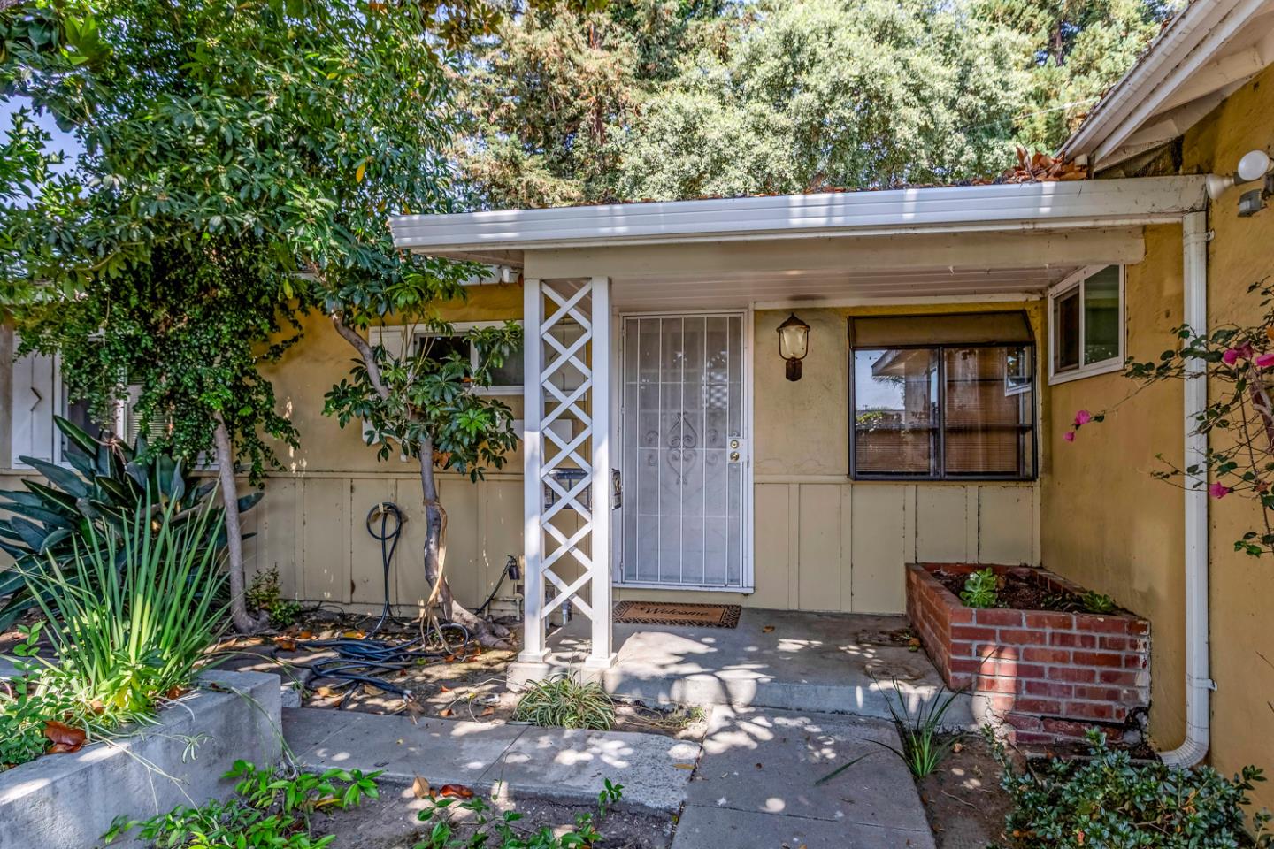Detail Gallery Image 3 of 26 For 1629 Palo Santo Dr, Campbell,  CA 95008 - 3 Beds | 1/1 Baths
