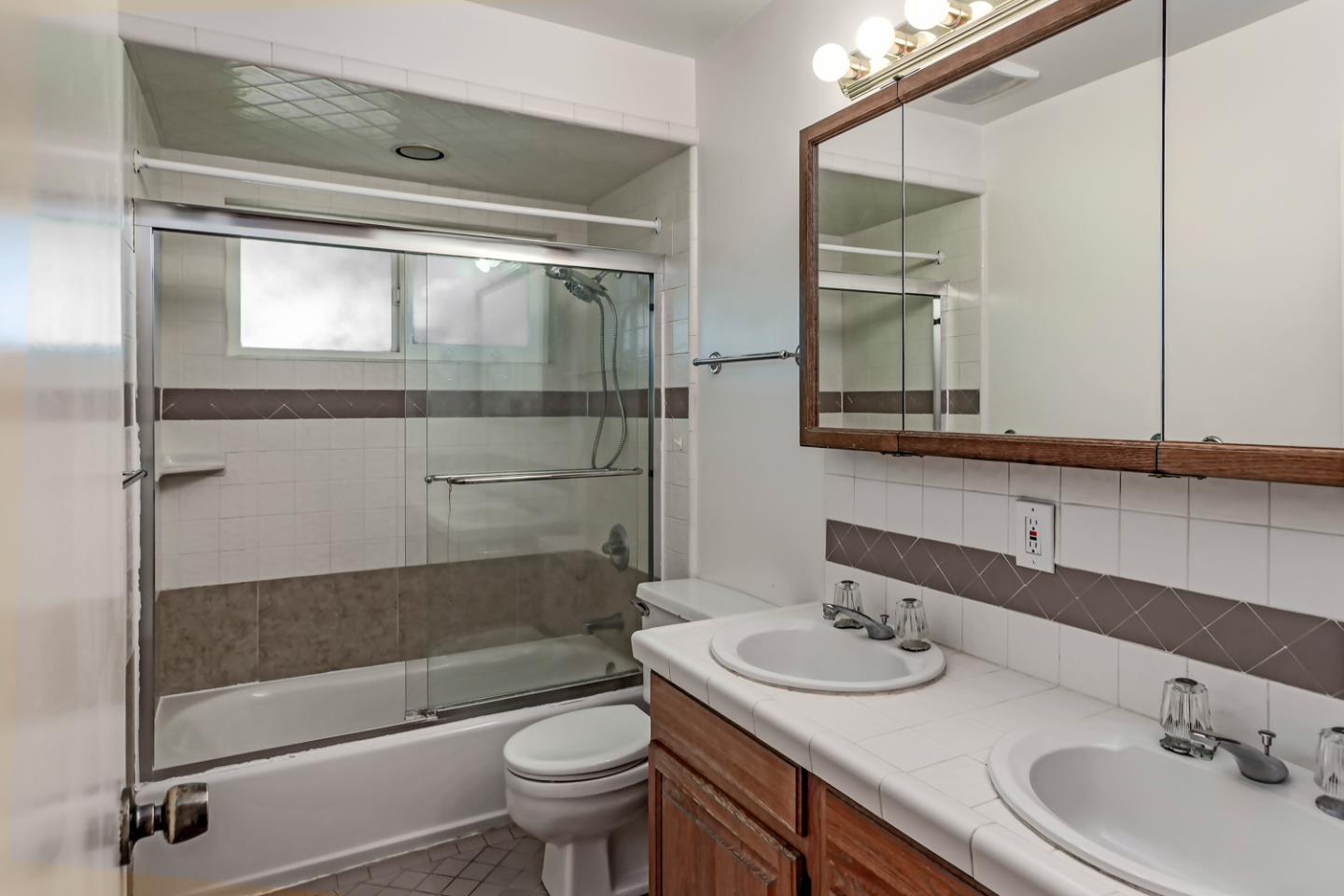 Detail Gallery Image 4 of 26 For 1629 Palo Santo Dr, Campbell,  CA 95008 - 3 Beds | 1/1 Baths