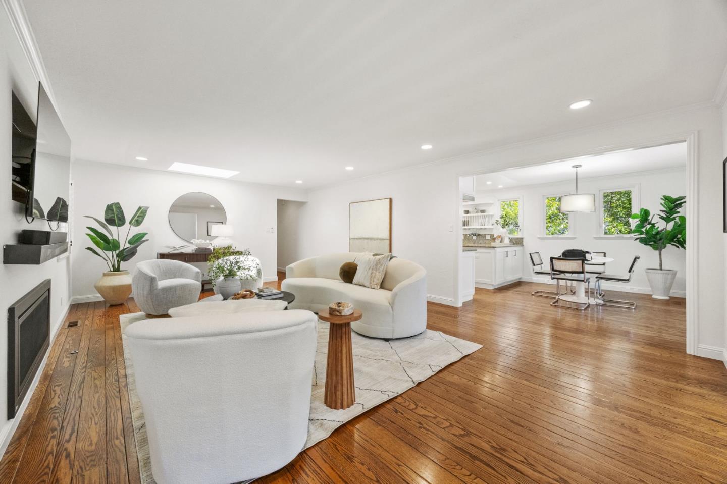 Detail Gallery Image 10 of 22 For 236 Windsor Dr, San Carlos,  CA 94070 - 3 Beds | 2 Baths