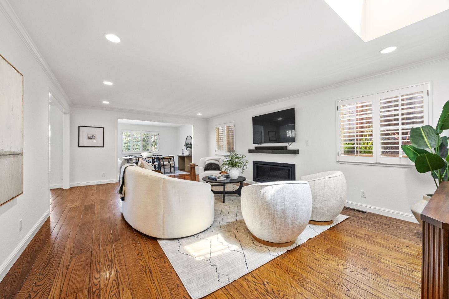 Detail Gallery Image 11 of 22 For 236 Windsor Dr, San Carlos,  CA 94070 - 3 Beds | 2 Baths