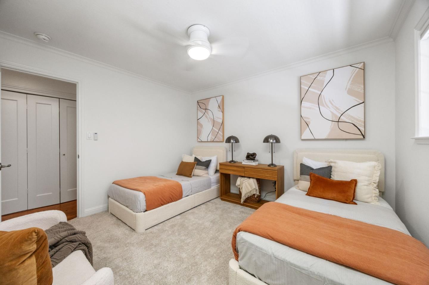 Detail Gallery Image 12 of 22 For 236 Windsor Dr, San Carlos,  CA 94070 - 3 Beds | 2 Baths