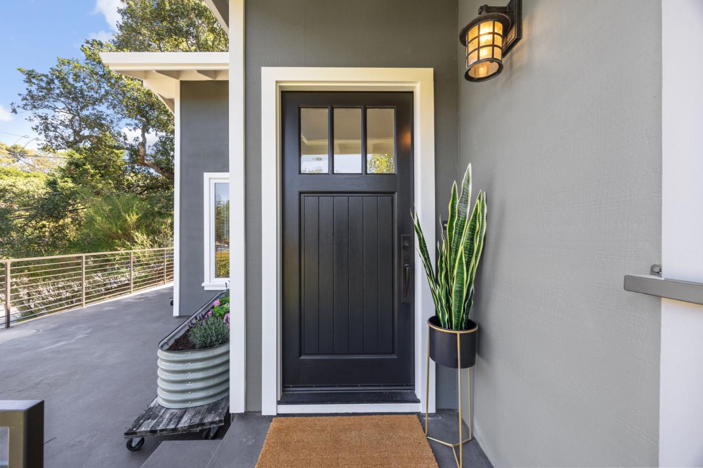 Detail Gallery Image 2 of 22 For 236 Windsor Dr, San Carlos,  CA 94070 - 3 Beds | 2 Baths