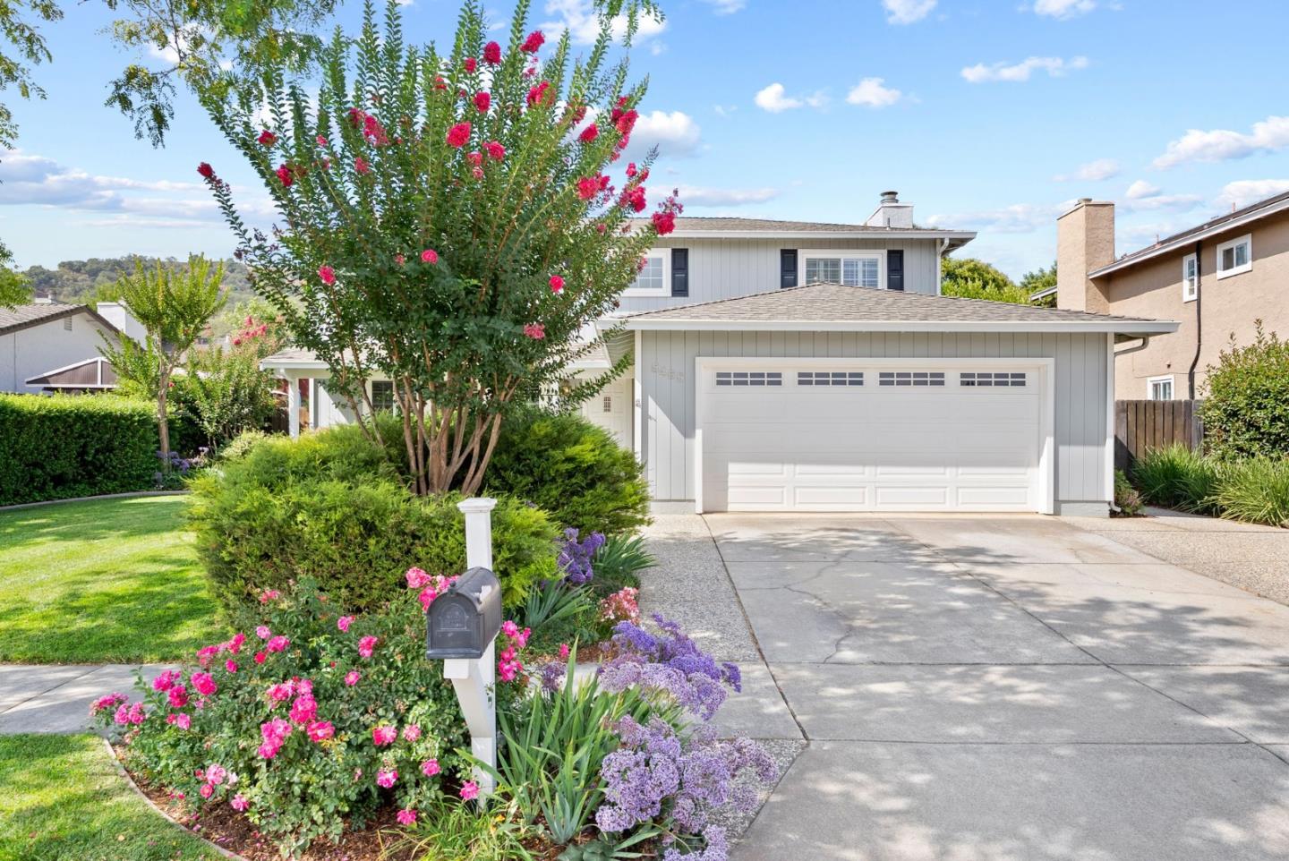 Detail Gallery Image 1 of 44 For 5465 Mesa Rd, Gilroy,  CA 95020 - 4 Beds | 2/1 Baths
