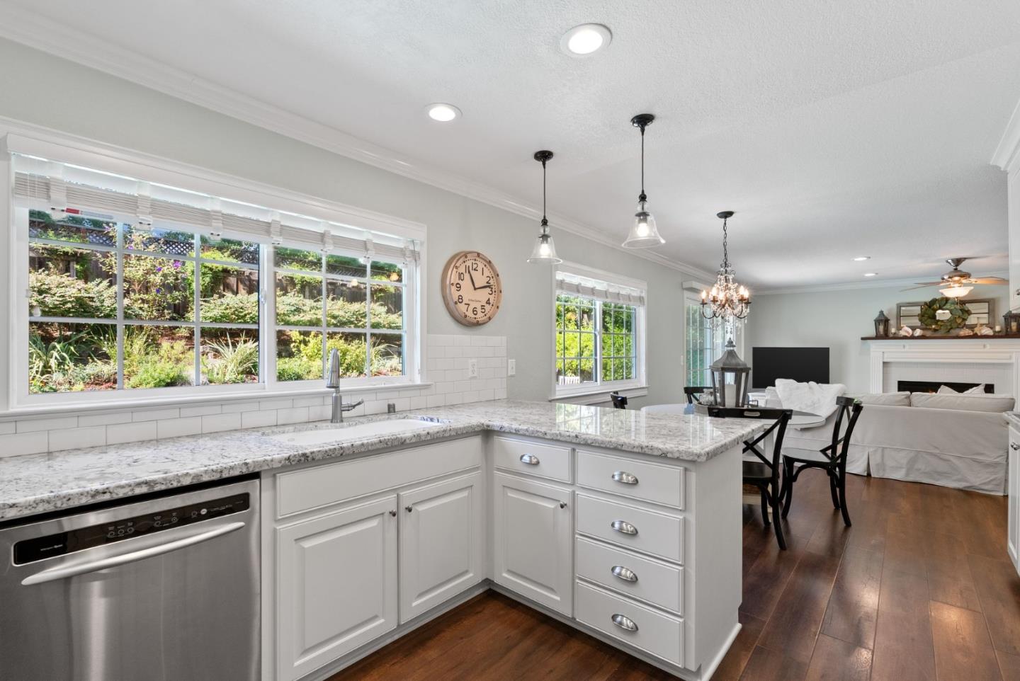 Detail Gallery Image 12 of 44 For 5465 Mesa Rd, Gilroy,  CA 95020 - 4 Beds | 2/1 Baths