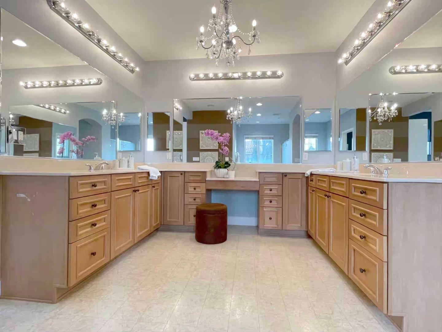 Detail Gallery Image 9 of 24 For 298 Casselino Dr, San Jose,  CA 95136 - 4 Beds | 3 Baths