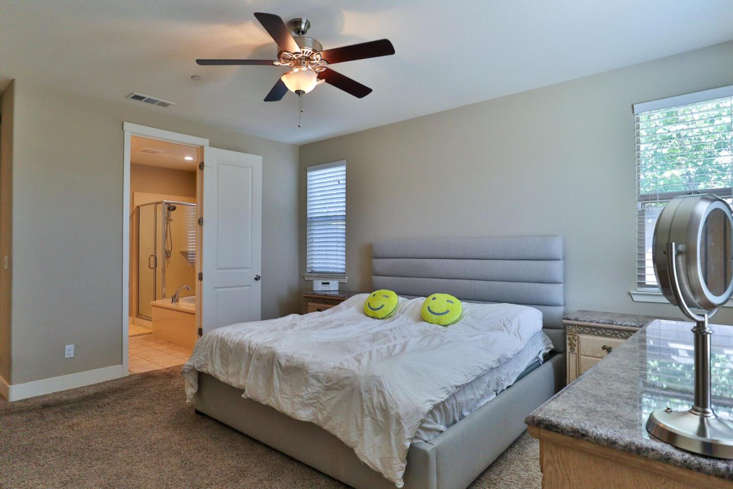 Detail Gallery Image 14 of 31 For 1549 Foxtail Ct, Hollister,  CA 95023 - 3 Beds | 2 Baths