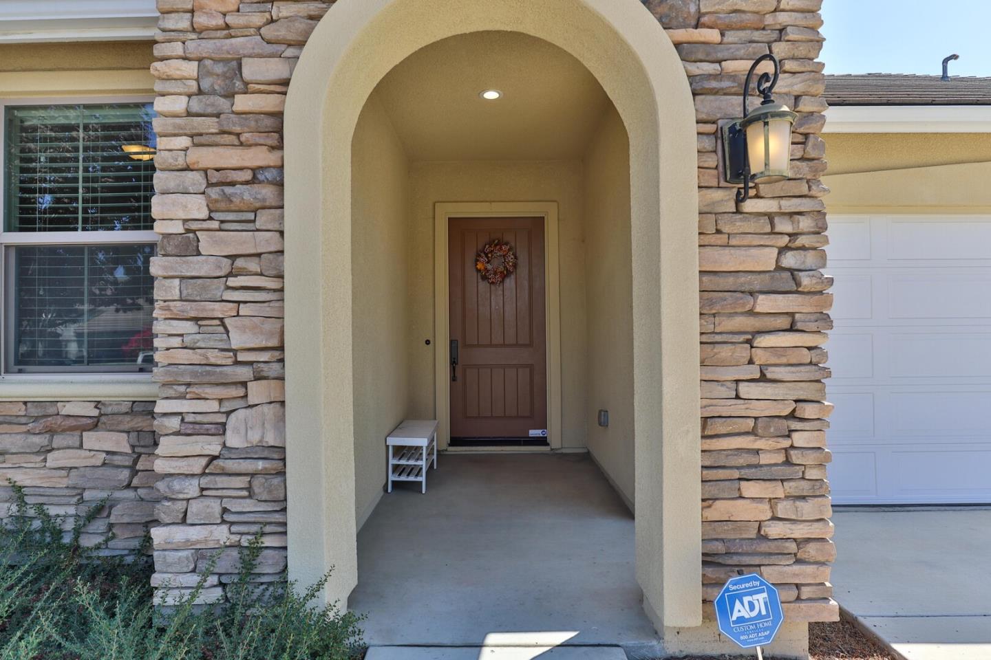 Detail Gallery Image 2 of 31 For 1549 Foxtail Ct, Hollister,  CA 95023 - 3 Beds | 2 Baths