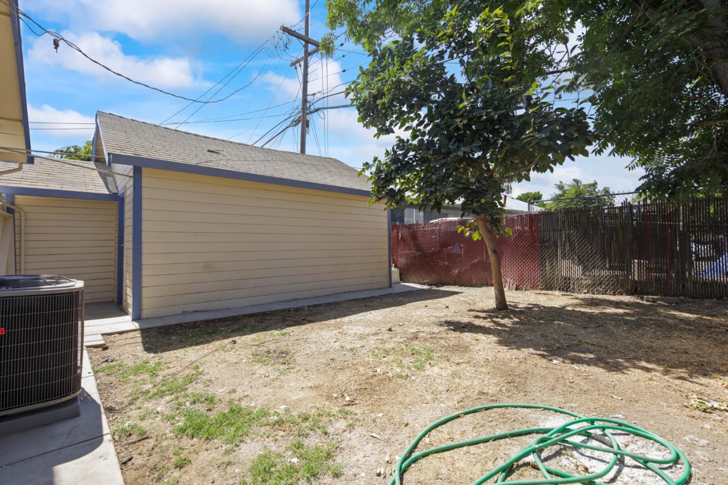 Detail Gallery Image 12 of 21 For 1257 Sunnyside Ave, Stockton,  CA 95205 - 3 Beds | 1 Baths
