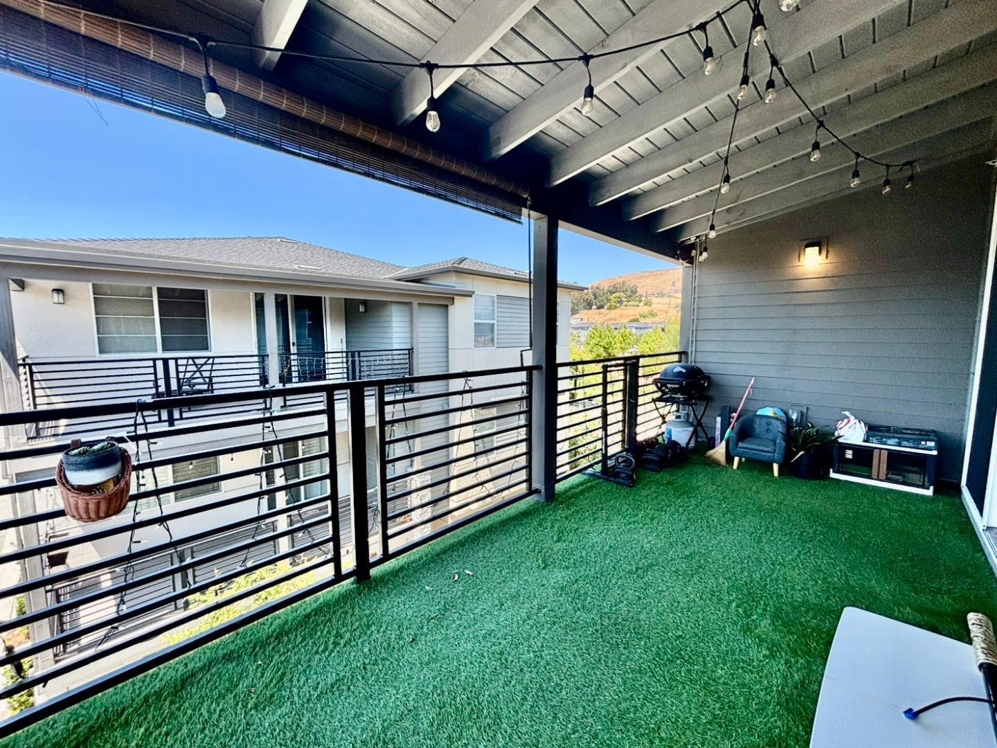 Detail Gallery Image 18 of 25 For 29464 Urbia Way, Hayward,  CA 94544 - 2 Beds | 2 Baths