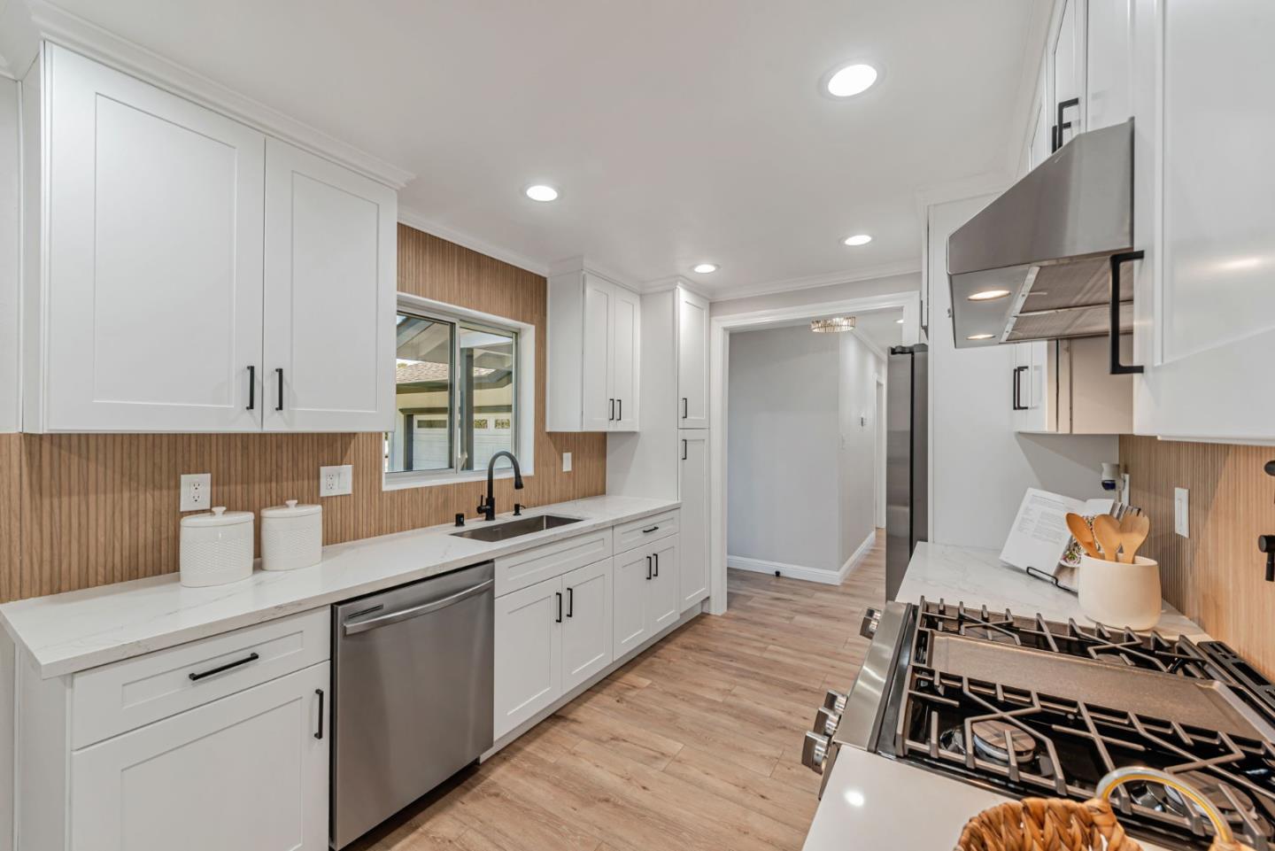 Detail Gallery Image 13 of 43 For 1178 Emerson Ave, Campbell,  CA 95008 - 4 Beds | 2 Baths