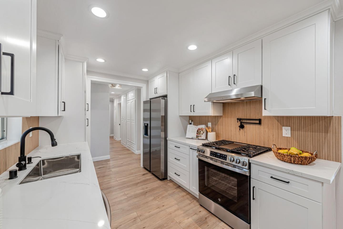 Detail Gallery Image 14 of 43 For 1178 Emerson Ave, Campbell,  CA 95008 - 4 Beds | 2 Baths
