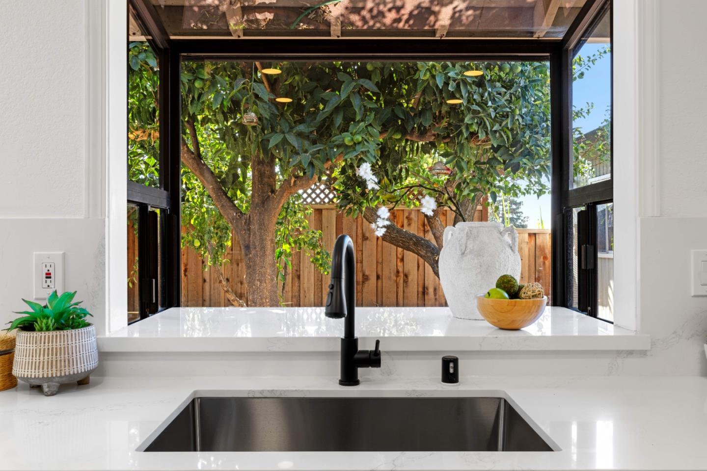 Detail Gallery Image 15 of 60 For 2883 Flint Ave, San Jose,  CA 95148 - 4 Beds | 3 Baths