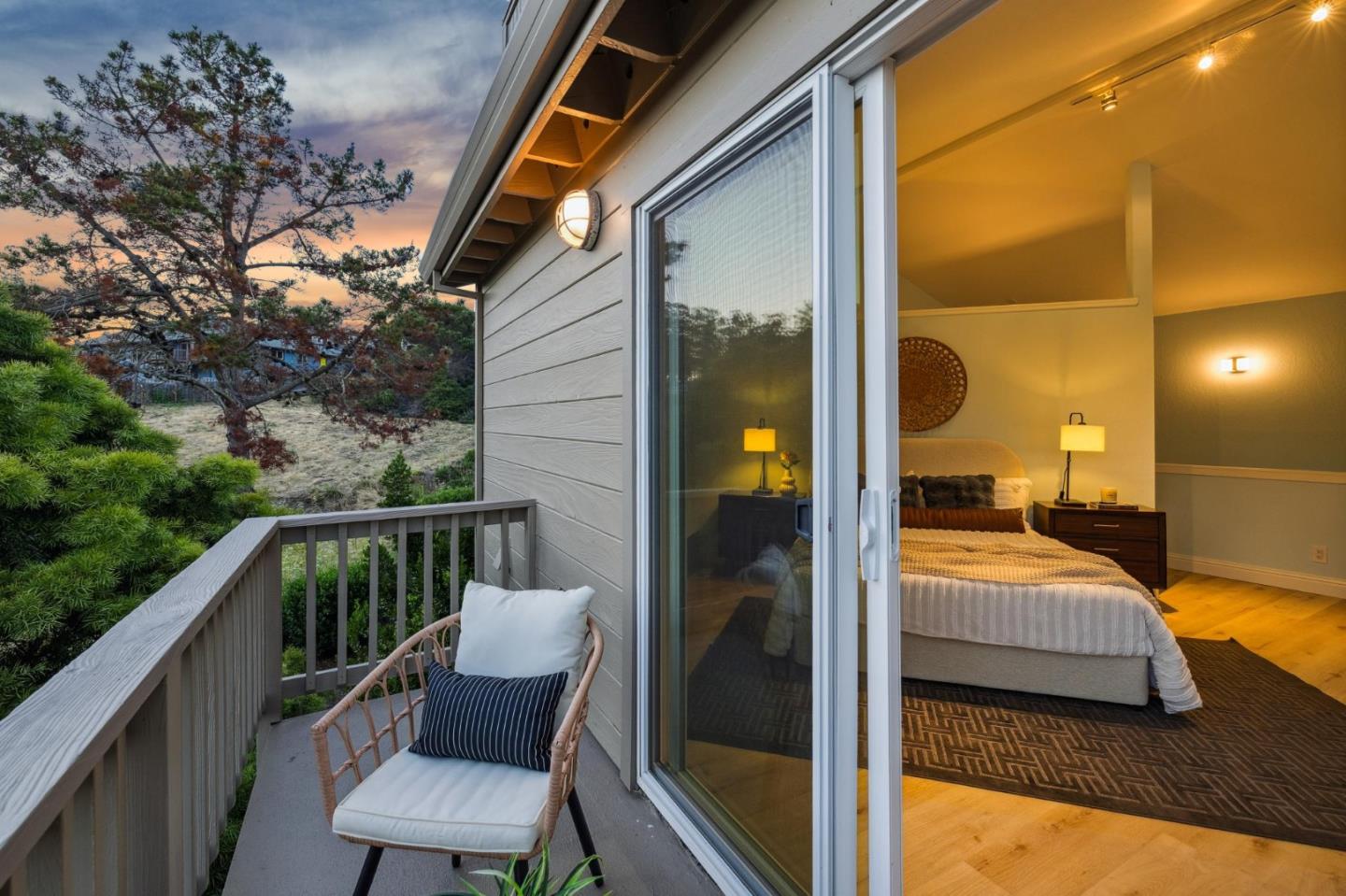 Detail Gallery Image 33 of 64 For 389 Avenue Granada, El Granada,  CA 94018 - 5 Beds | 3 Baths