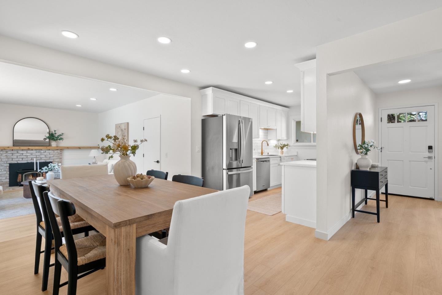 Detail Gallery Image 13 of 44 For 106 Wesley St, Capitola,  CA 95010 - 3 Beds | 2 Baths