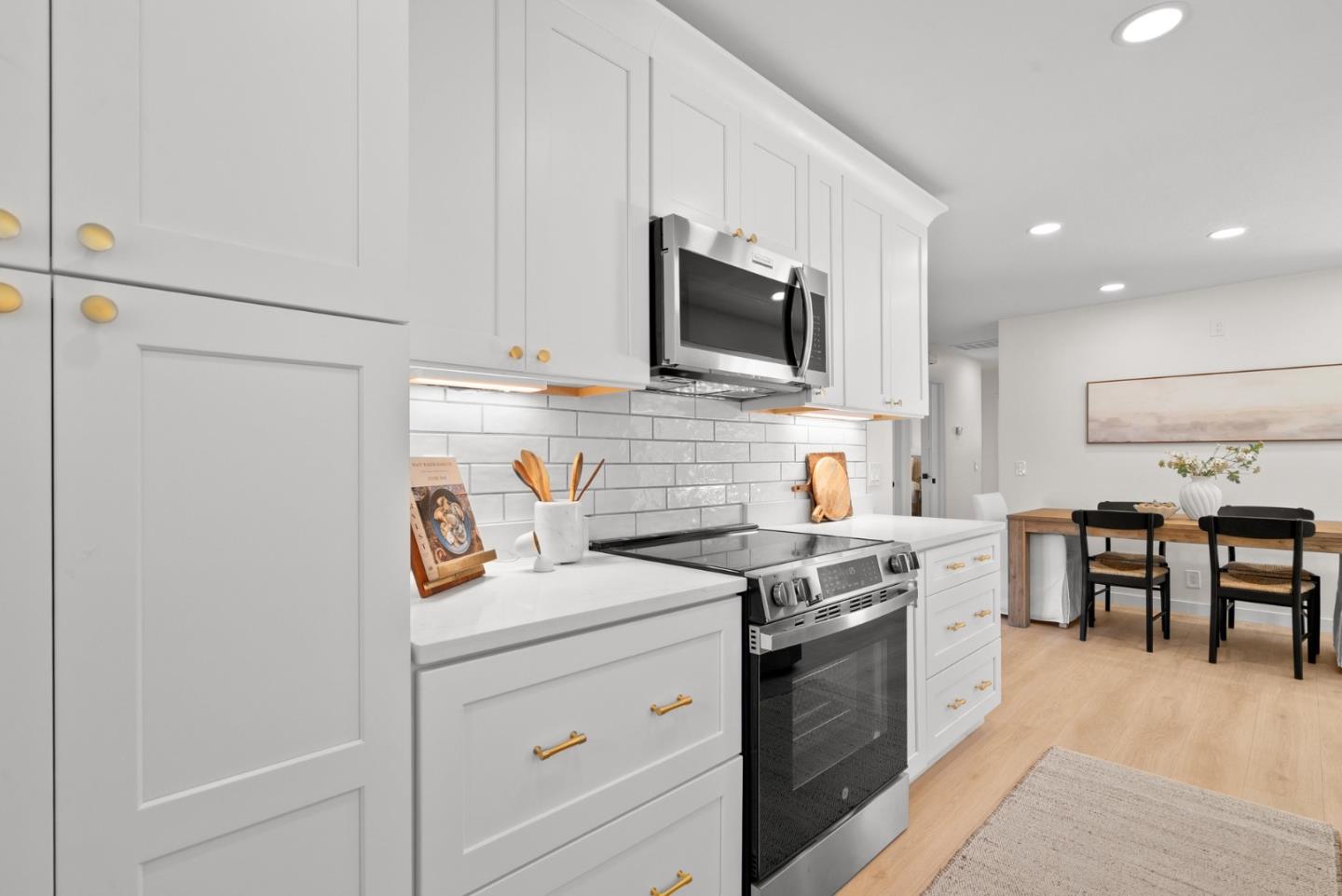 Detail Gallery Image 14 of 44 For 106 Wesley St, Capitola,  CA 95010 - 3 Beds | 2 Baths