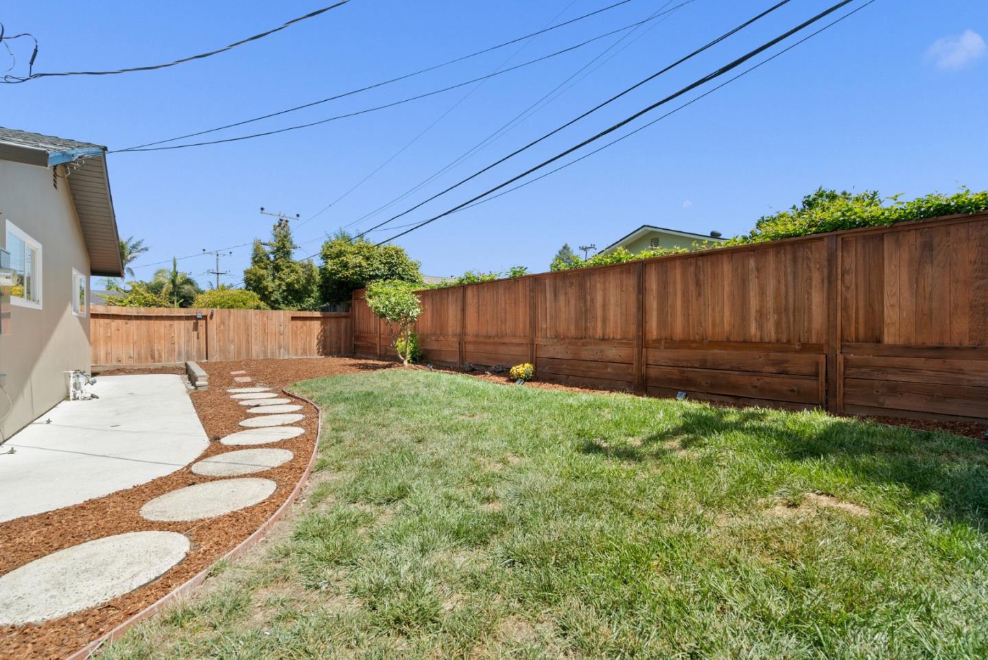 Detail Gallery Image 40 of 44 For 106 Wesley St, Capitola,  CA 95010 - 3 Beds | 2 Baths