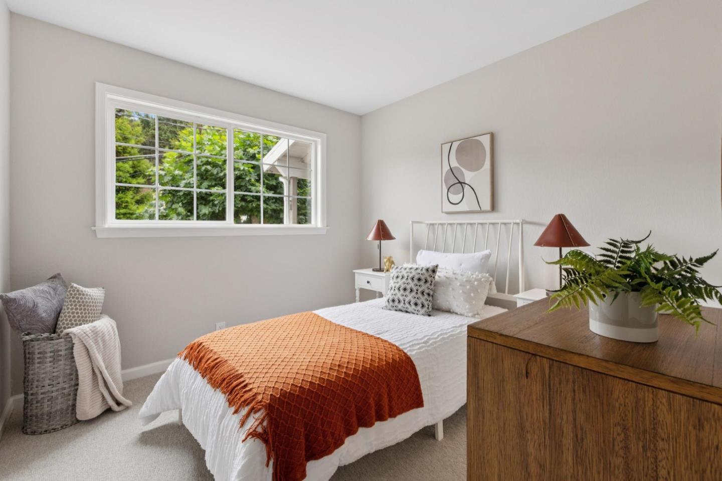 Detail Gallery Image 22 of 41 For 812 Burns Ct, Pacifica,  CA 94044 - 3 Beds | 2 Baths