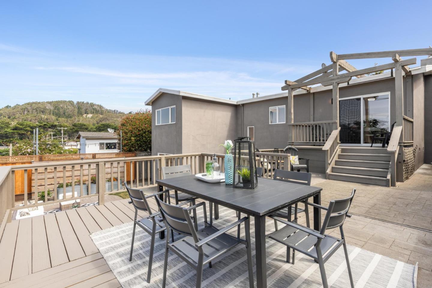 Detail Gallery Image 28 of 41 For 812 Burns Ct, Pacifica,  CA 94044 - 3 Beds | 2 Baths