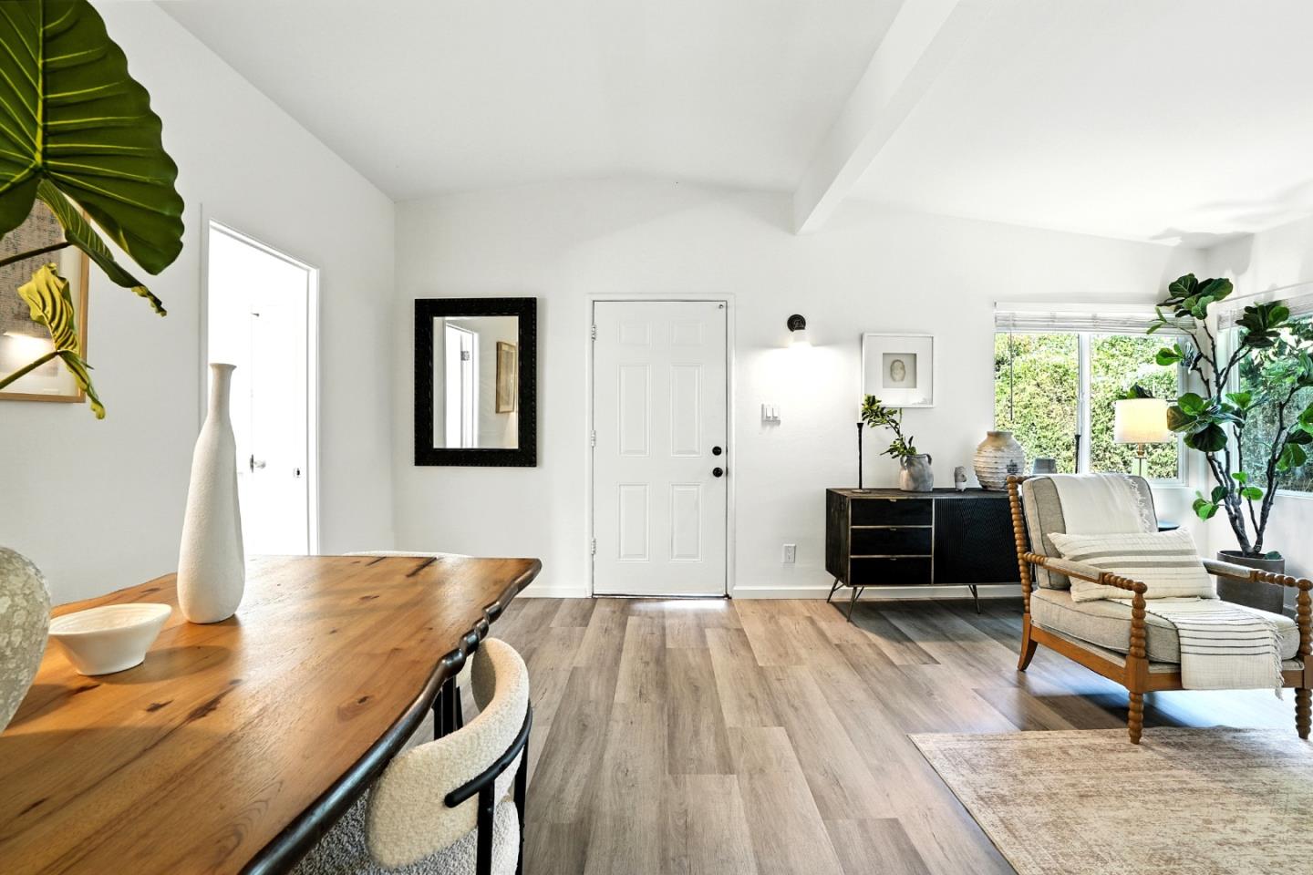 Detail Gallery Image 7 of 36 For 2462 Fordham St, East Palo Alto,  CA 94303 - 3 Beds | 1 Baths