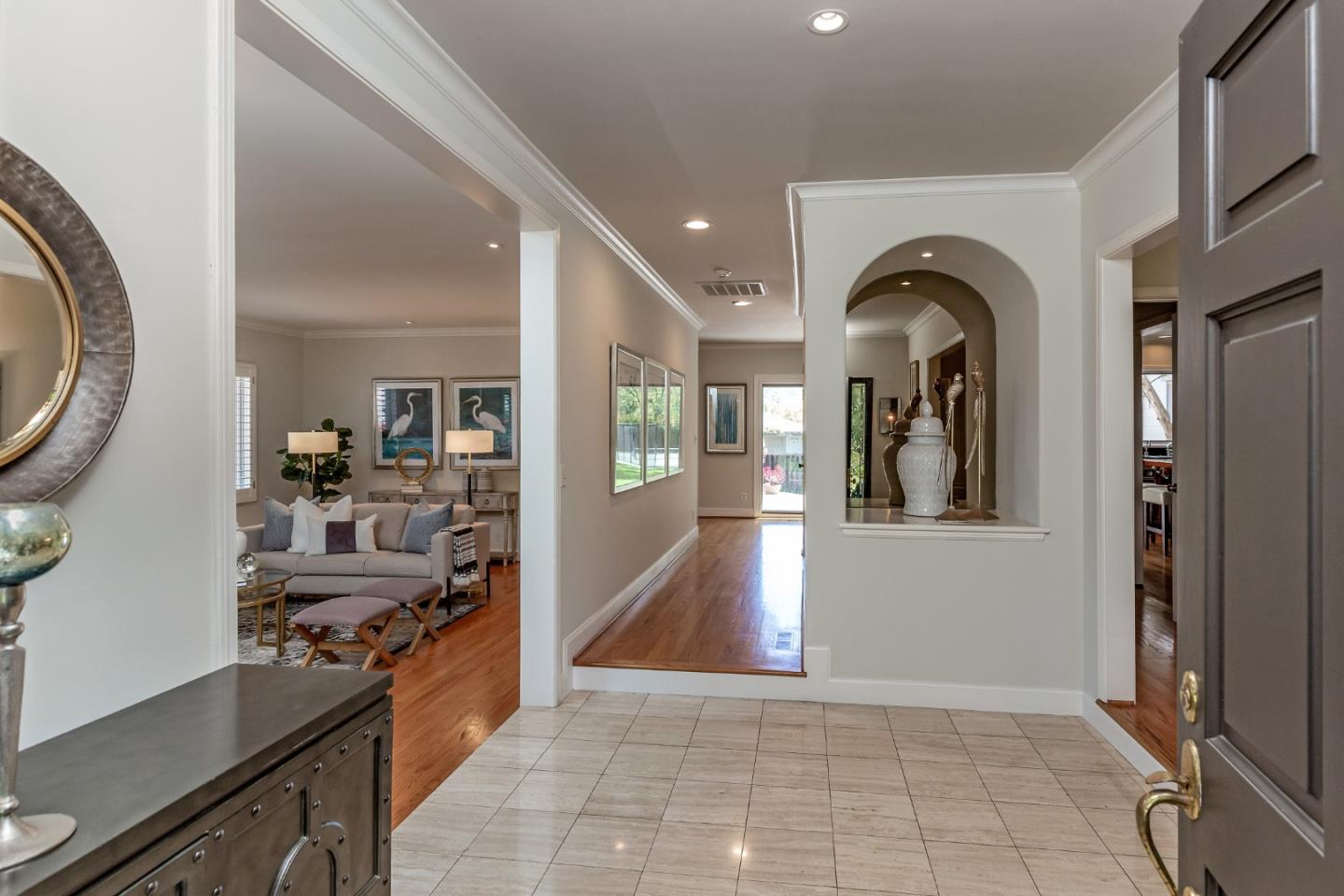 Detail Gallery Image 5 of 52 For 16000 Greenwood Rd, Monte Sereno,  CA 95030 - 5 Beds | 3/1 Baths