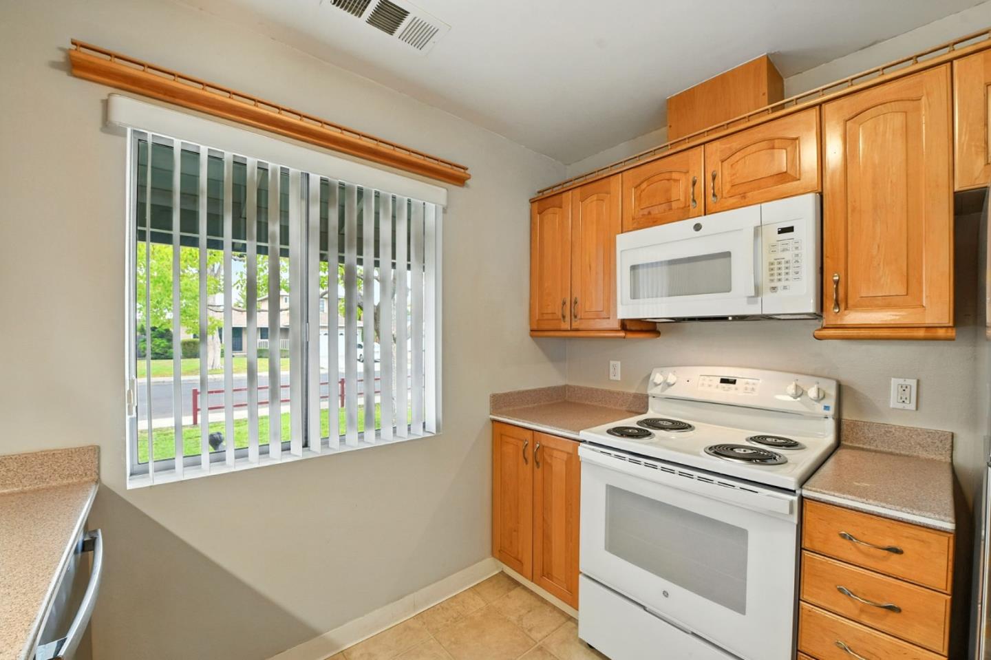 Detail Gallery Image 15 of 32 For 2170 Stebbins Ave, Santa Clara,  CA 95051 - 3 Beds | 2 Baths