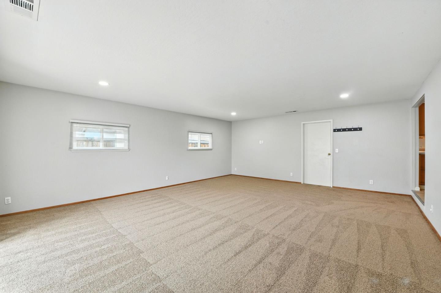 Detail Gallery Image 21 of 32 For 2170 Stebbins Ave, Santa Clara,  CA 95051 - 3 Beds | 2 Baths