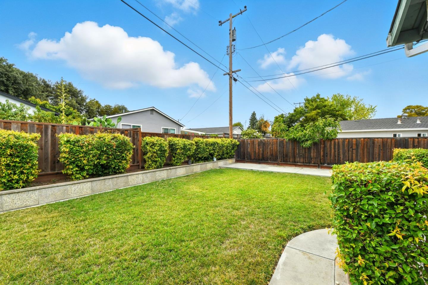 Detail Gallery Image 27 of 32 For 2170 Stebbins Ave, Santa Clara,  CA 95051 - 3 Beds | 2 Baths