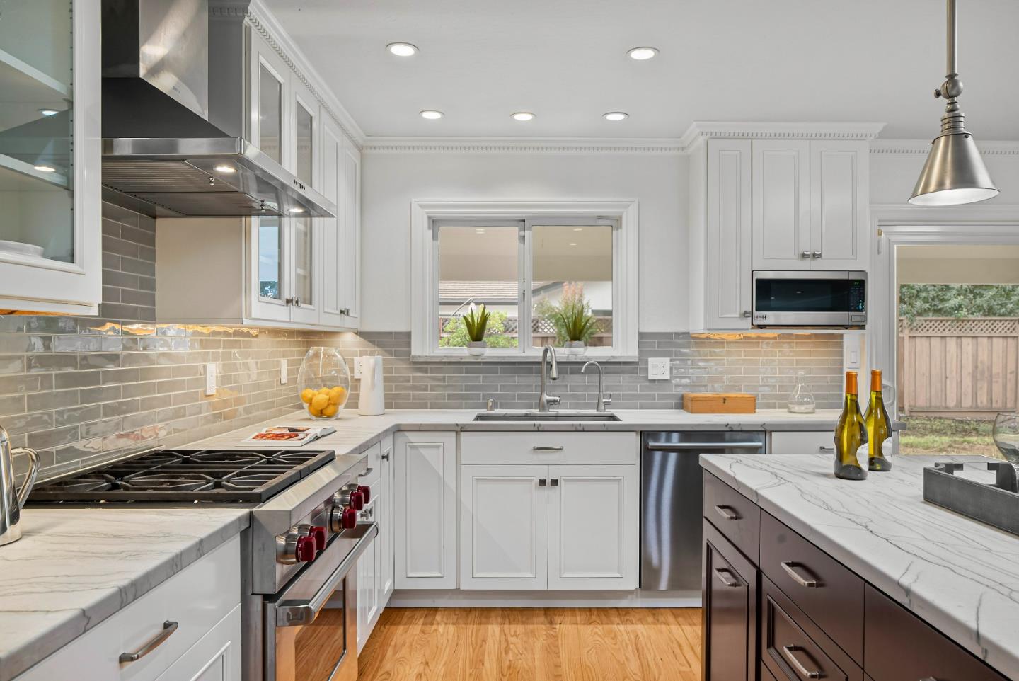 Detail Gallery Image 15 of 51 For 4640 Venice Way, San Jose,  CA 95129 - 4 Beds | 3 Baths