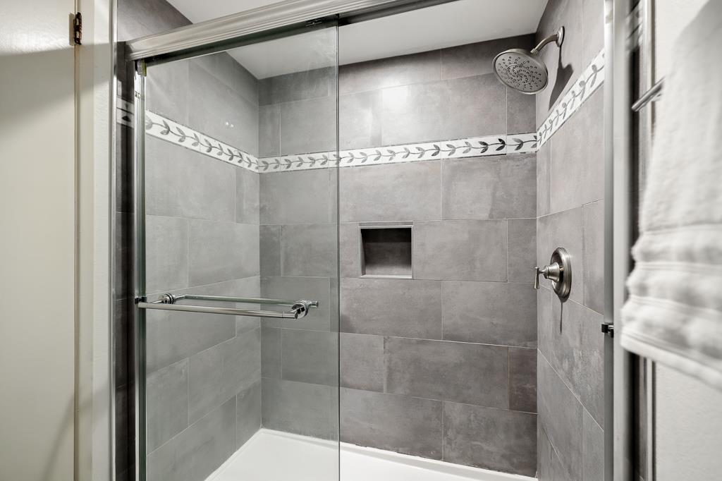Detail Gallery Image 38 of 63 For 3133 Loma Verde Dr #39,  San Jose,  CA 95117 - 3 Beds | 2/1 Baths