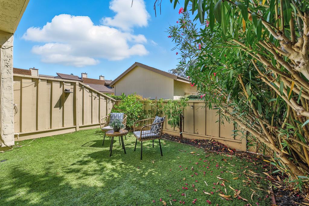 Detail Gallery Image 48 of 63 For 3133 Loma Verde Dr #39,  San Jose,  CA 95117 - 3 Beds | 2/1 Baths