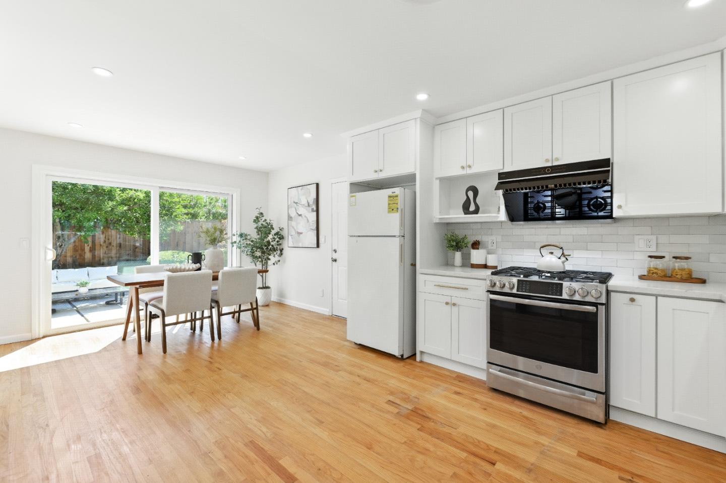 Detail Gallery Image 13 of 57 For 5474 Blossom Wood Dr, San Jose,  CA 95124 - 3 Beds | 2 Baths