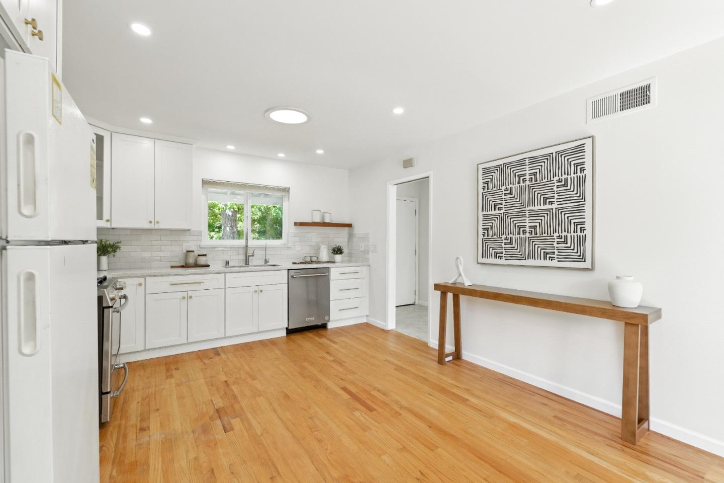 Detail Gallery Image 16 of 57 For 5474 Blossom Wood Dr, San Jose,  CA 95124 - 3 Beds | 2 Baths