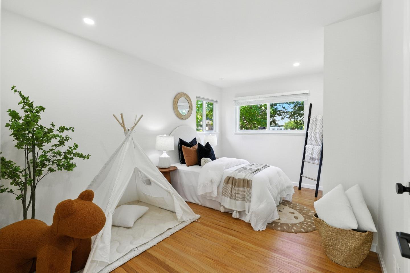 Detail Gallery Image 28 of 57 For 5474 Blossom Wood Dr, San Jose,  CA 95124 - 3 Beds | 2 Baths
