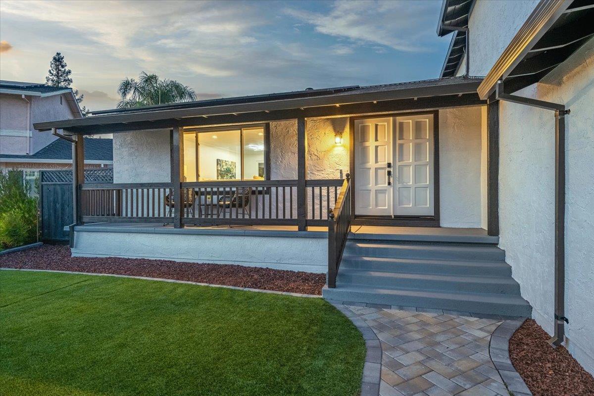 Detail Gallery Image 2 of 41 For 673 Tarrytown Ct, San Jose,  CA 95136 - 3 Beds | 2/1 Baths