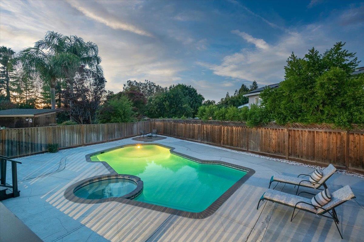 Detail Gallery Image 34 of 41 For 673 Tarrytown Ct, San Jose,  CA 95136 - 3 Beds | 2/1 Baths