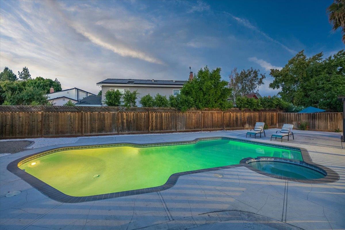 Detail Gallery Image 35 of 41 For 673 Tarrytown Ct, San Jose,  CA 95136 - 3 Beds | 2/1 Baths