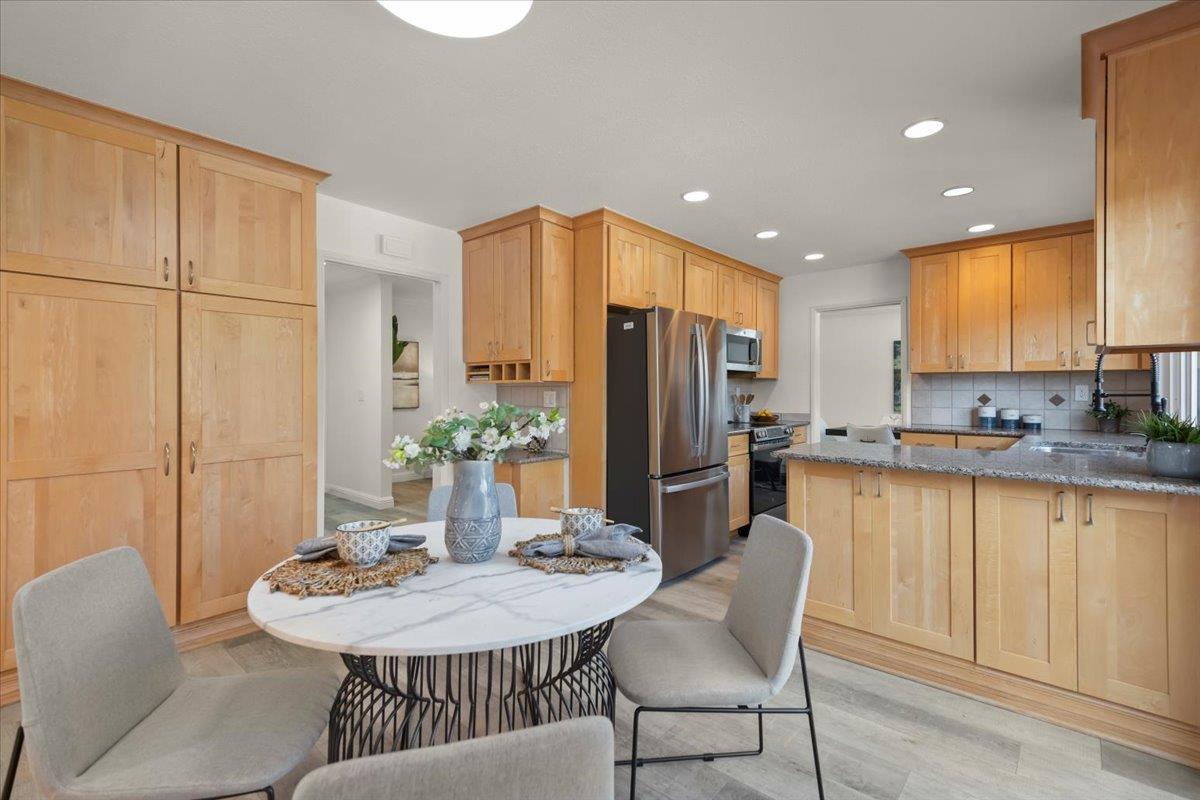 Detail Gallery Image 9 of 41 For 673 Tarrytown Ct, San Jose,  CA 95136 - 3 Beds | 2/1 Baths