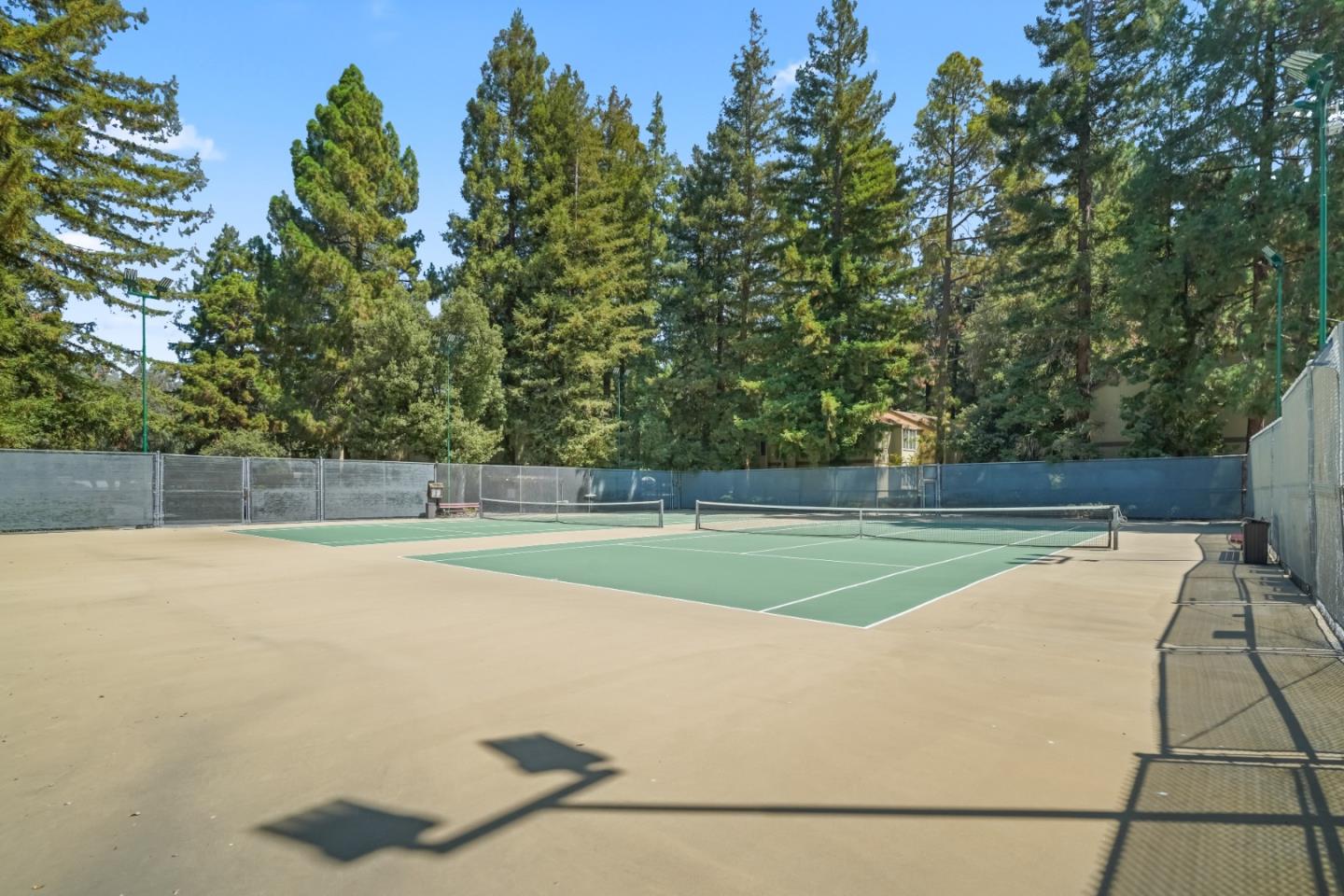 Detail Gallery Image 18 of 22 For 505 Cypress Point Dr #186,  Mountain View,  CA 94043 - 2 Beds | 2 Baths