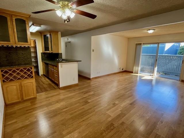 Detail Gallery Image 3 of 25 For 229 Boardwalk Ave #C,  San Bruno,  CA 94066 - 2 Beds | 1 Baths