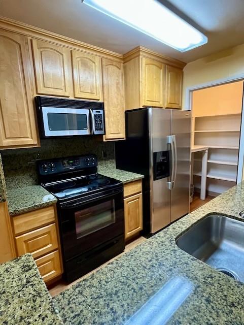 Detail Gallery Image 5 of 25 For 229 Boardwalk Ave #C,  San Bruno,  CA 94066 - 2 Beds | 1 Baths
