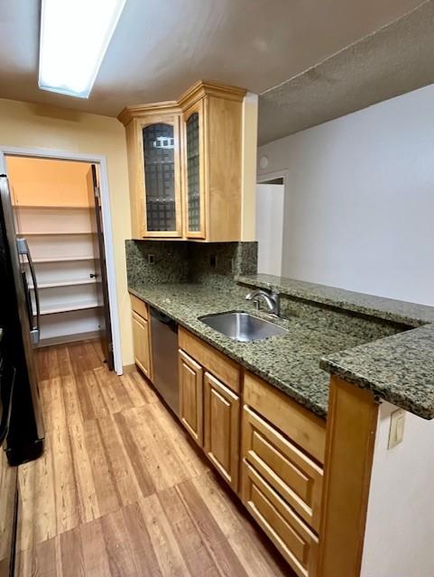 Detail Gallery Image 6 of 25 For 229 Boardwalk Ave #C,  San Bruno,  CA 94066 - 2 Beds | 1 Baths