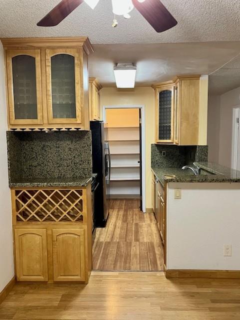 Detail Gallery Image 7 of 25 For 229 Boardwalk Ave #C,  San Bruno,  CA 94066 - 2 Beds | 1 Baths