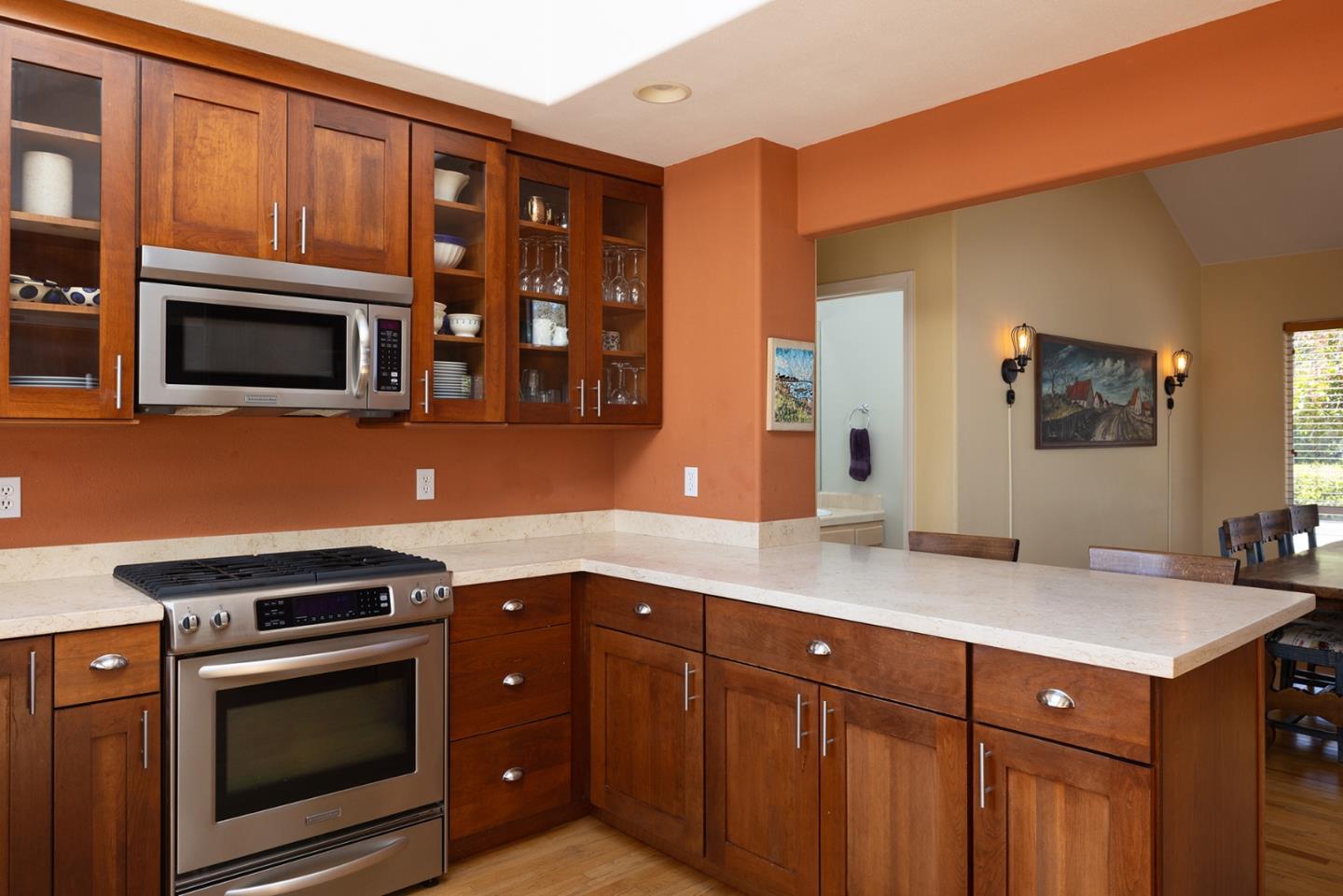 Detail Gallery Image 12 of 30 For 831 Spruce Ave, Pacific Grove,  CA 93950 - 3 Beds | 2 Baths