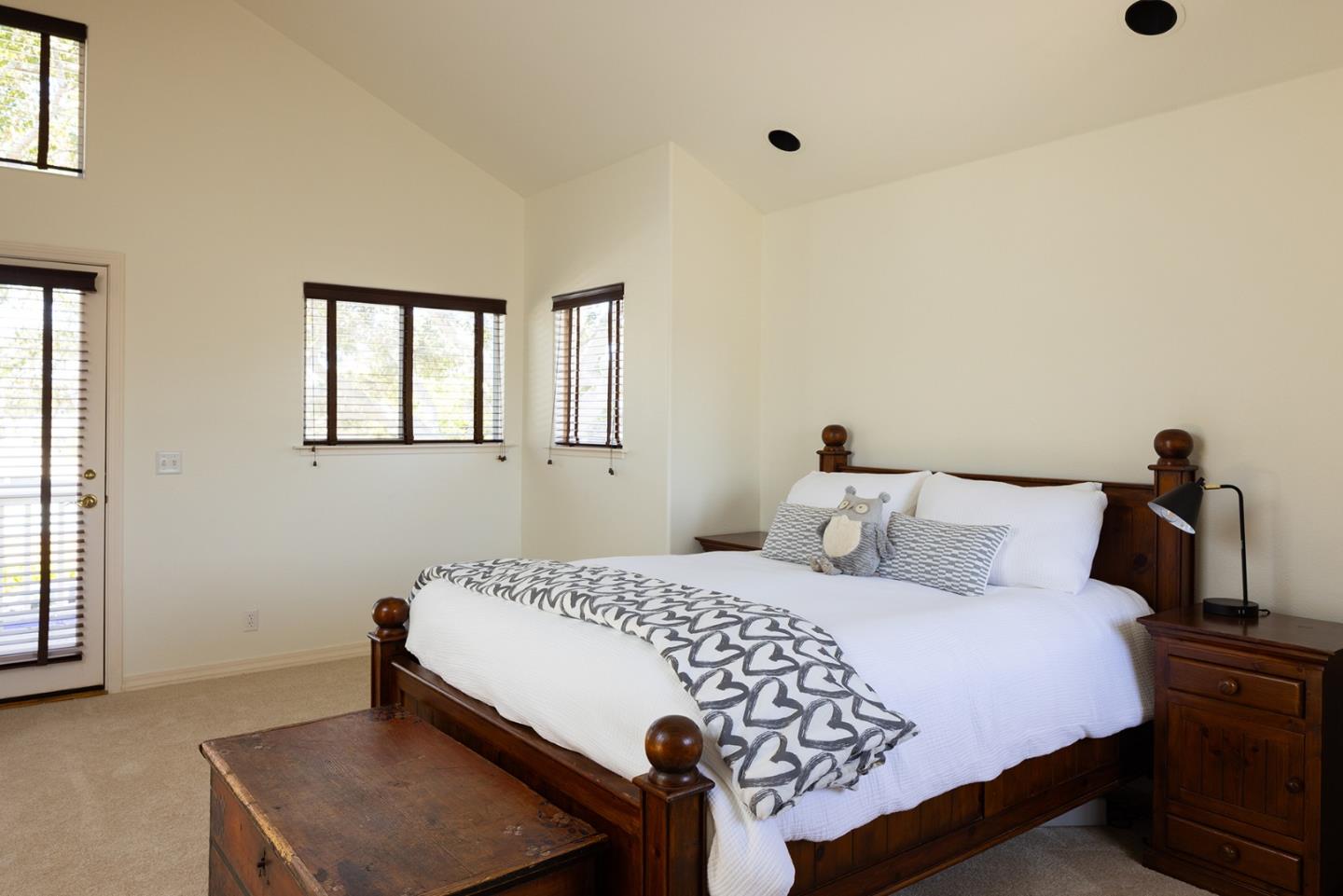 Detail Gallery Image 19 of 30 For 831 Spruce Ave, Pacific Grove,  CA 93950 - 3 Beds | 2 Baths