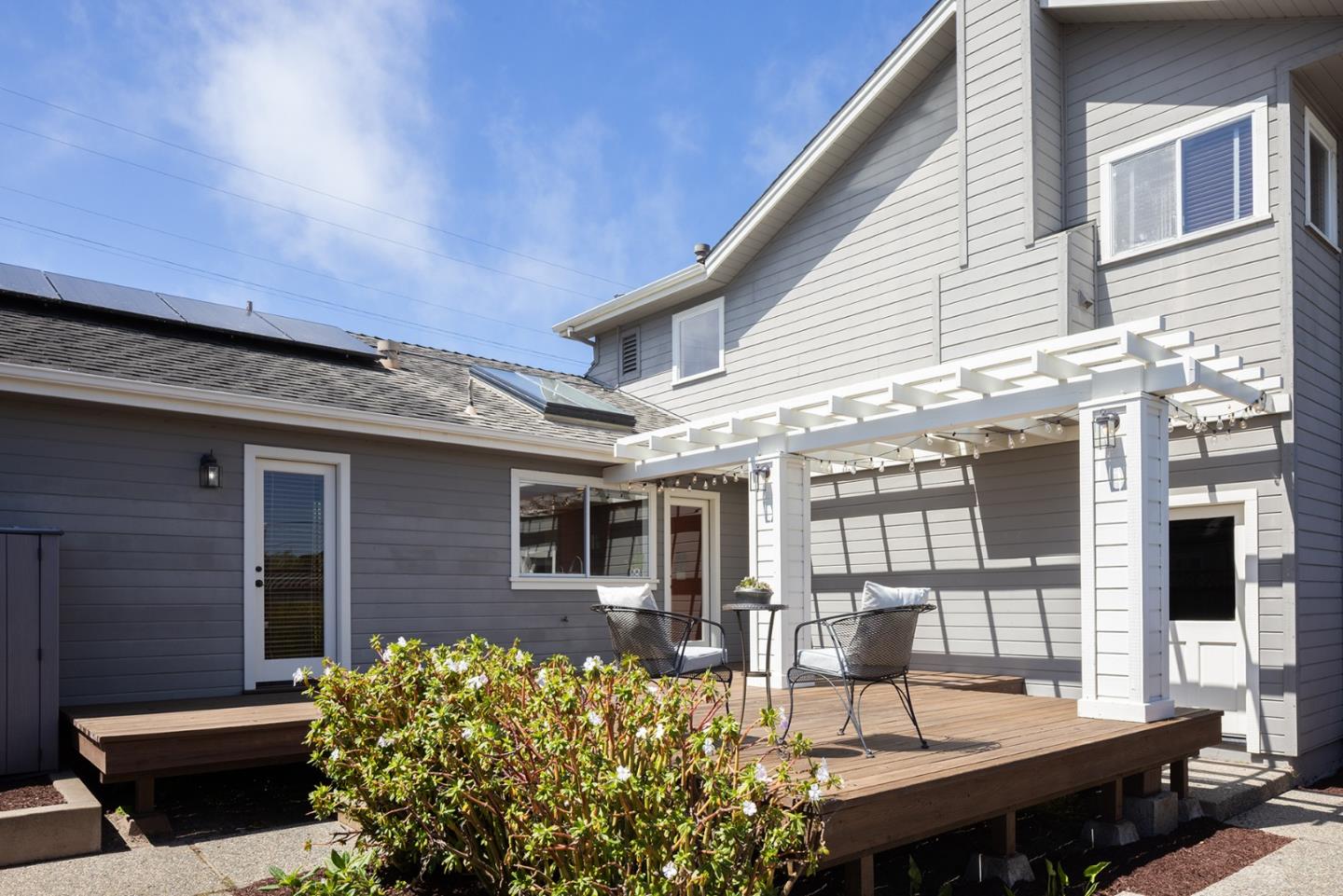Detail Gallery Image 25 of 30 For 831 Spruce Ave, Pacific Grove,  CA 93950 - 3 Beds | 2 Baths