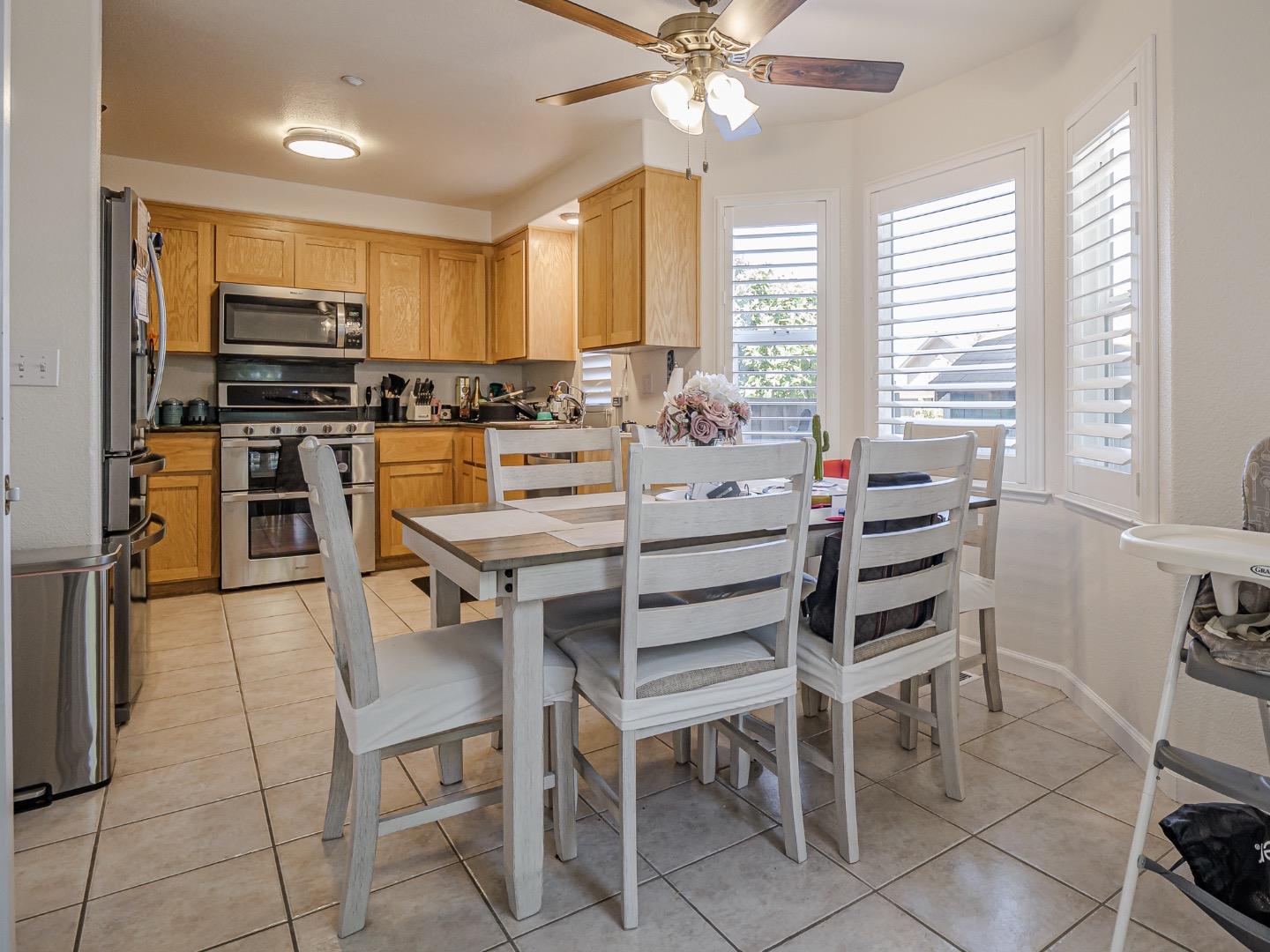 Detail Gallery Image 11 of 28 For 4 Holly Dr #B,  Freedom,  CA 95019 - 2 Beds | 2/1 Baths